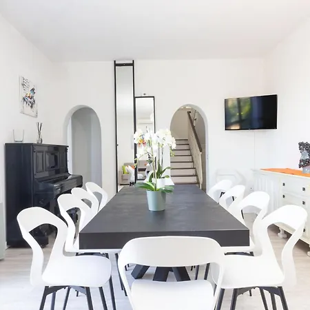Modern And Spacious In * Península Sorrentina