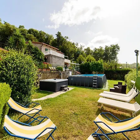 Willa Modern And Spacious In *